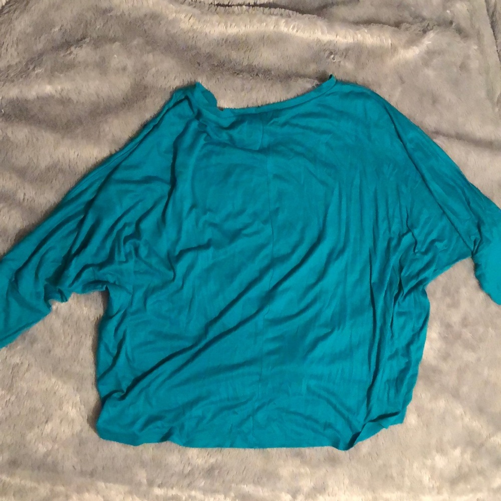 Top - Picture 2 of 2